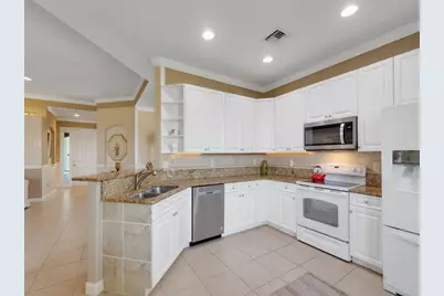 3153 Ashford Square, Vero Beach, FL 32966 - Photo 9