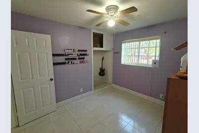 324 Mid Pines Road, Palm Springs, FL 33461 - Photo 7