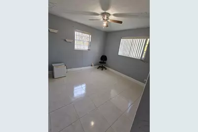 324 Mid Pines Road, Palm Springs, FL 33461 - Photo 5