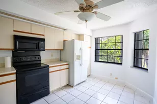 8429 NW 78th Ct, Tamarac, FL 33321 - Photo 3