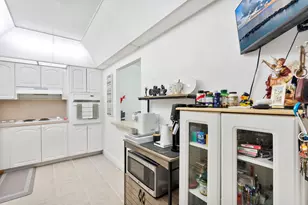 19380 Collins Ave, Sunny Isles Beach, FL 33160 - Photo 17