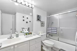 19380 Collins Ave, Sunny Isles Beach, FL 33160 - Photo 23