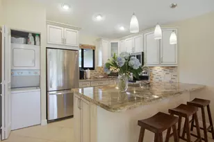 820 Club Dr, Palm Beach Gardens, FL 33418 - Photo 9