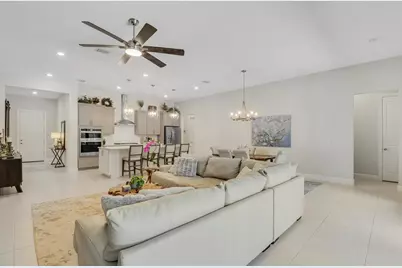 540 SE Villandry Way, Port Saint Lucie, FL 34984 - Photo 15