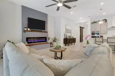 540 SE Villandry Way, Port Saint Lucie, FL 34984 - Photo 9