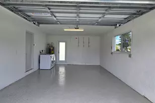 303 SW 33rd Terrace, Deerfield Beach, FL 33442 - Photo 9