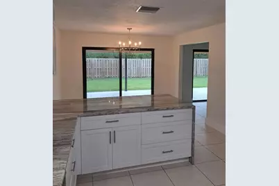 9321 NW 43rd Manor S, Sunrise, FL 33351 - Photo 11