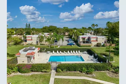 3725 Village Drive #D, Delray Beach, FL 33445 - Photo 11