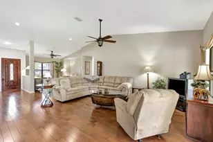 108 Lexington Dr, Royal Palm Beach, FL 33411 - Photo 5