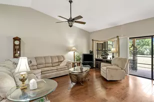 108 Lexington Dr, Royal Palm Beach, FL 33411 - Photo 9