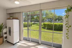 12600 SW 5th Ct, Pembroke Pines, FL 33027 - Photo 21