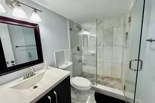 12600 SW 5th Ct, Pembroke Pines, FL 33027 - Photo 15