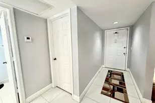 12600 SW 5th Ct, Pembroke Pines, FL 33027 - Photo 15
