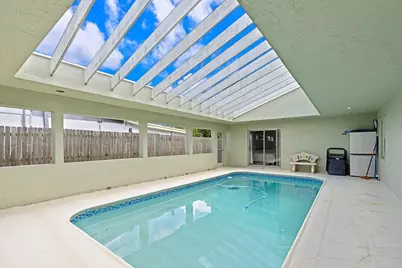 328 Hastings Street, Boca Raton, FL 33487 - Photo 5