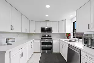 328 Hastings St, Boca Raton, FL 33487 - Photo 9