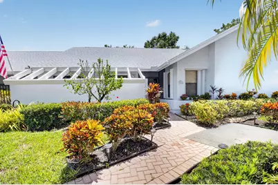 10884 Lake Front Place, Boca Raton, FL 33498 - Photo 1