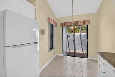 10884 Lake Front Place, Boca Raton, FL 33498 - Photo 13