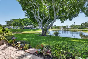 10884 Lake Front Pl, Boca Raton, FL 33498 - Photo 45