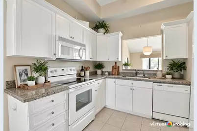 10884 Lake Front Place, Boca Raton, FL 33498 - Photo 7