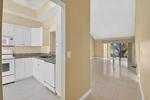 10884 Lake Front Pl, Boca Raton, FL 33498 - Photo 15