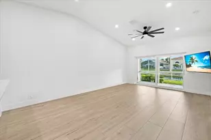 10352 Mateo Ct, Boca Raton, FL 33498 - Photo 13