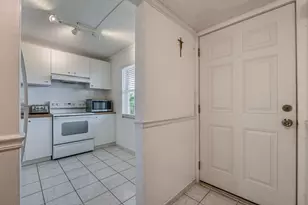 4851 NW 26th Ct, Lauderdale Lakes, FL 33313 - Photo 7