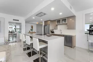 5280 N Ocean Dr, Singer Island, FL 33404 - Photo 7