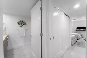 5280 N Ocean Dr, Singer Island, FL 33404 - Photo 29