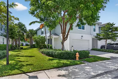 543 Parsons Way, Deerfield Beach, FL 33442 - Photo 1