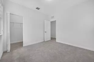 2444 SE 29th Dr, Homestead, FL 33035 - Photo 9