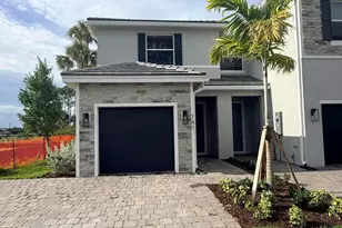 147 Lakeside Lndg Ct, Royal Palm Beach, FL 33411 - Photo 1