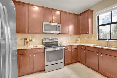 9628 Waterview Way, Parkland, FL 33076 - Photo 3