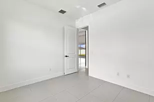 121 SW Sea Lion Rd, Port Saint Lucie, FL 34953 - Photo 19