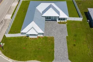 121 SW Sea Lion Rd, Port Saint Lucie, FL 34953 - Photo 37