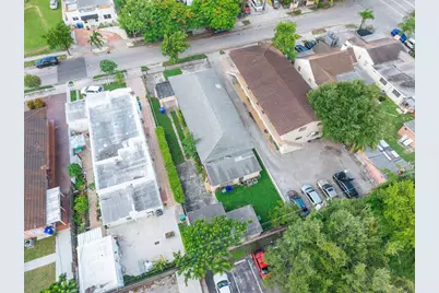 2033 SW 5th Street, Miami, FL 33135 - Photo 17