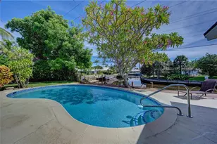 840 SW 7th St, Boca Raton, FL 33486 - Photo 25
