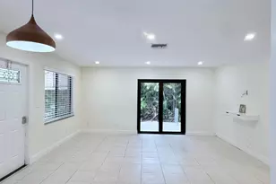 825 Dogwood Dr, Delray Beach, FL 33483 - Photo 7