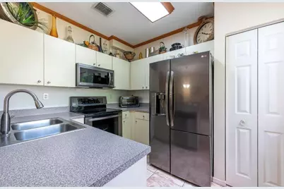 116 S Palm Villas Way, Palm Springs, FL 33461 - Photo 7