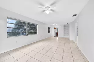 199 SW 15th St, Boca Raton, FL 33432 - Photo 3