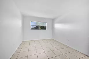 199 SW 15th St, Boca Raton, FL 33432 - Photo 17