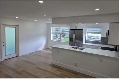 205 Ellesmere E #205, Deerfield Beach, FL 33442 - Photo 3