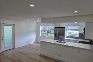 205 Ellesmere E, Deerfield Beach, FL 33442 - Photo 3