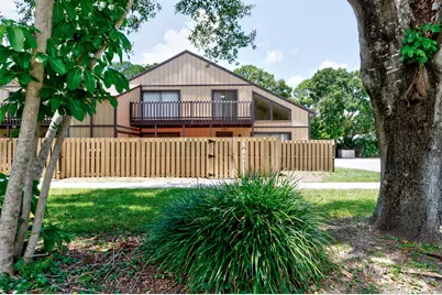 1567 39th Avenue #Q4, Vero Beach, FL 32960 - Photo 1