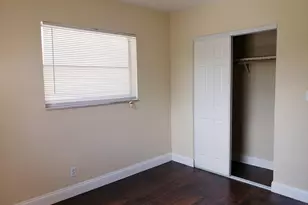 190 NE 40th St, Oakland Park, FL 33334 - Photo 5