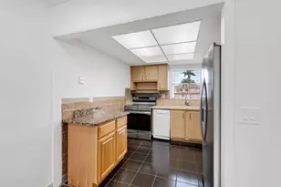 2522 Emory Dr Dr E, West Palm Beach, FL 33415 - Photo 5