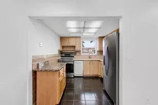2522 Emory Dr Dr E, West Palm Beach, FL 33415 - Photo 3