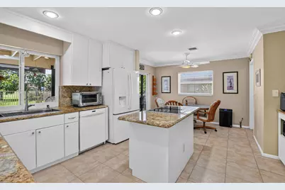 19747 Boca Greens Drive, Boca Raton, FL 33498 - Photo 15