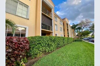 135 Yacht Club Way #305, Hypoluxo, FL 33462 - Photo 11