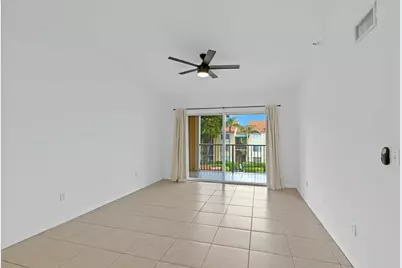 135 Yacht Club Way #305, Hypoluxo, FL 33462 - Photo 21
