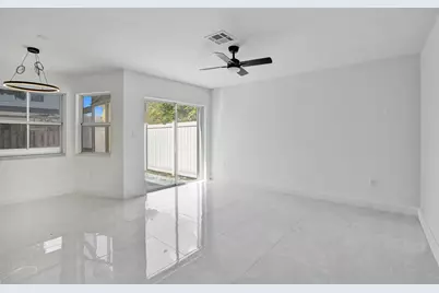 9740 SW 14th Street, Pembroke Pines, FL 33025 - Photo 11